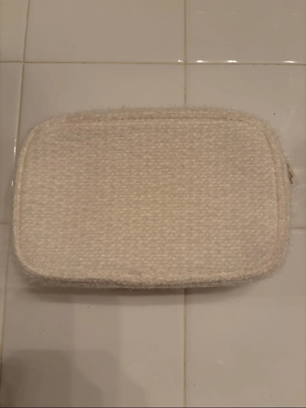 CHANEL Tweed Cream White Beauté Travel Cosmetic Case Pouch Bag - Brand New - Picture 5 of 6